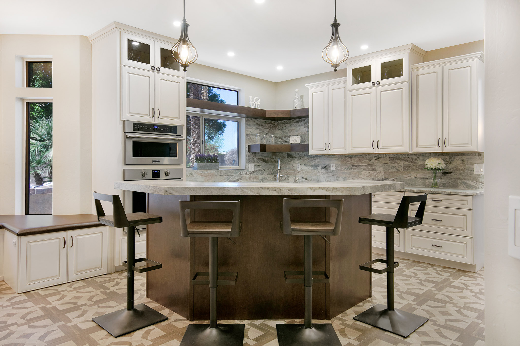 Custom kitchen remodel in Phoenix, AZ by Maverick Kitchens featuring Sollid cabinetry and professional finish carpentry